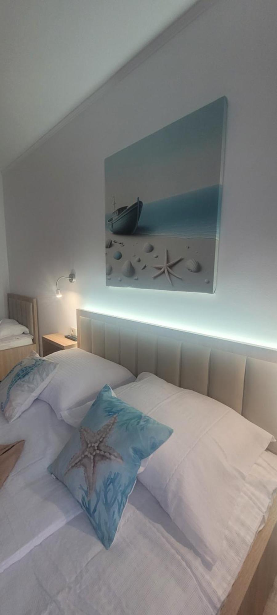Csaladi Kikoeto Apartman Gyula Εξωτερικό φωτογραφία
