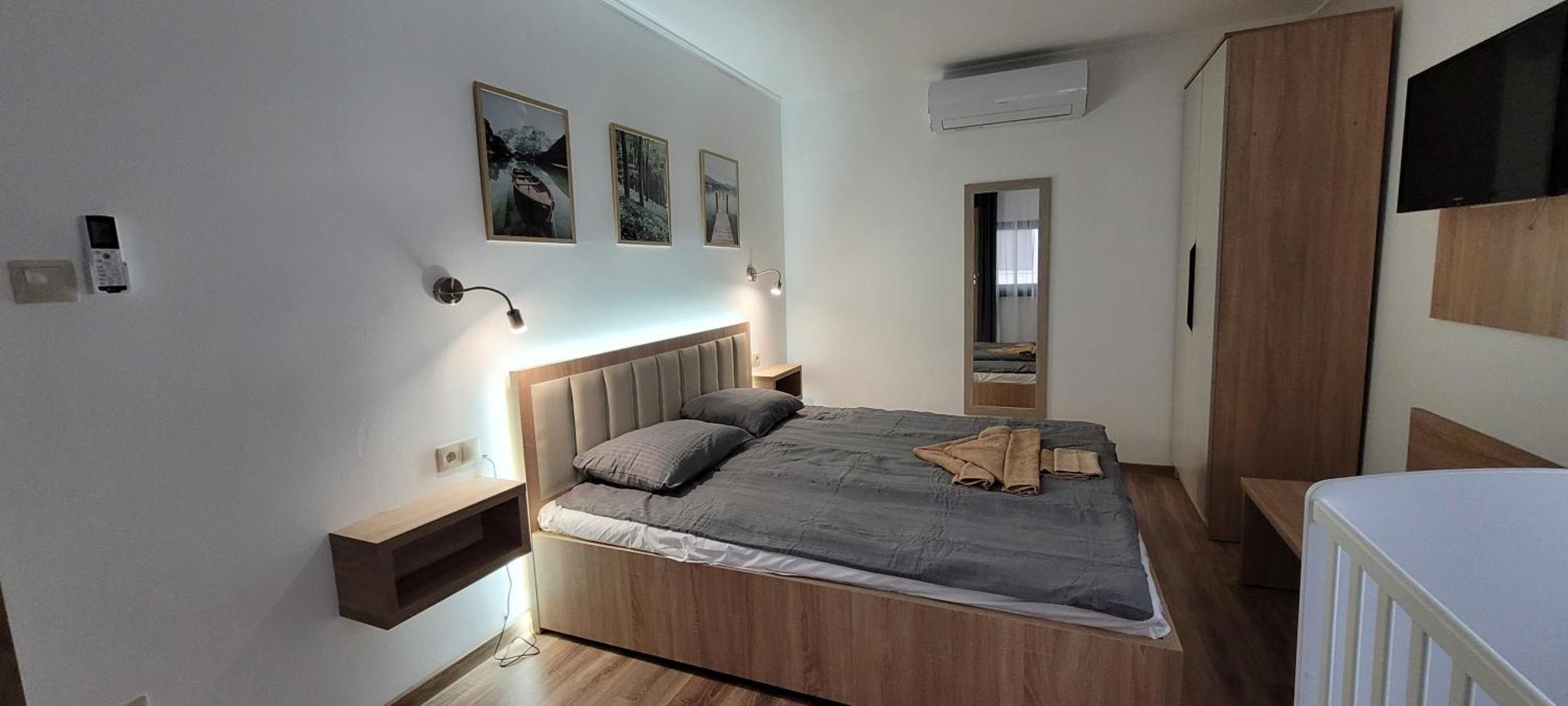 Csaladi Kikoeto Apartman Gyula Εξωτερικό φωτογραφία