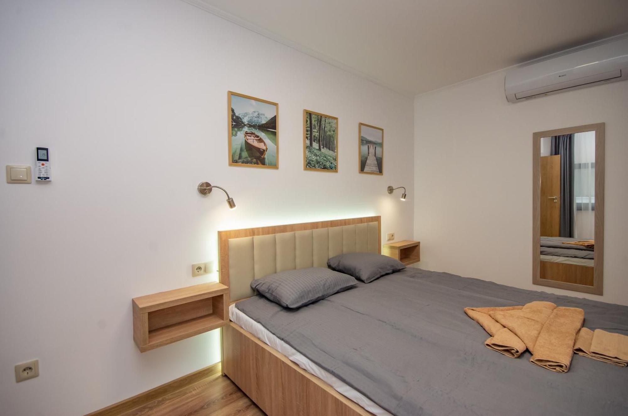 Csaladi Kikoeto Apartman Gyula Εξωτερικό φωτογραφία