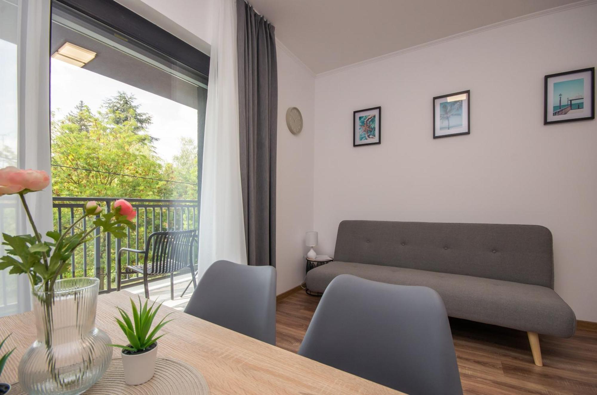 Csaladi Kikoeto Apartman Gyula Εξωτερικό φωτογραφία