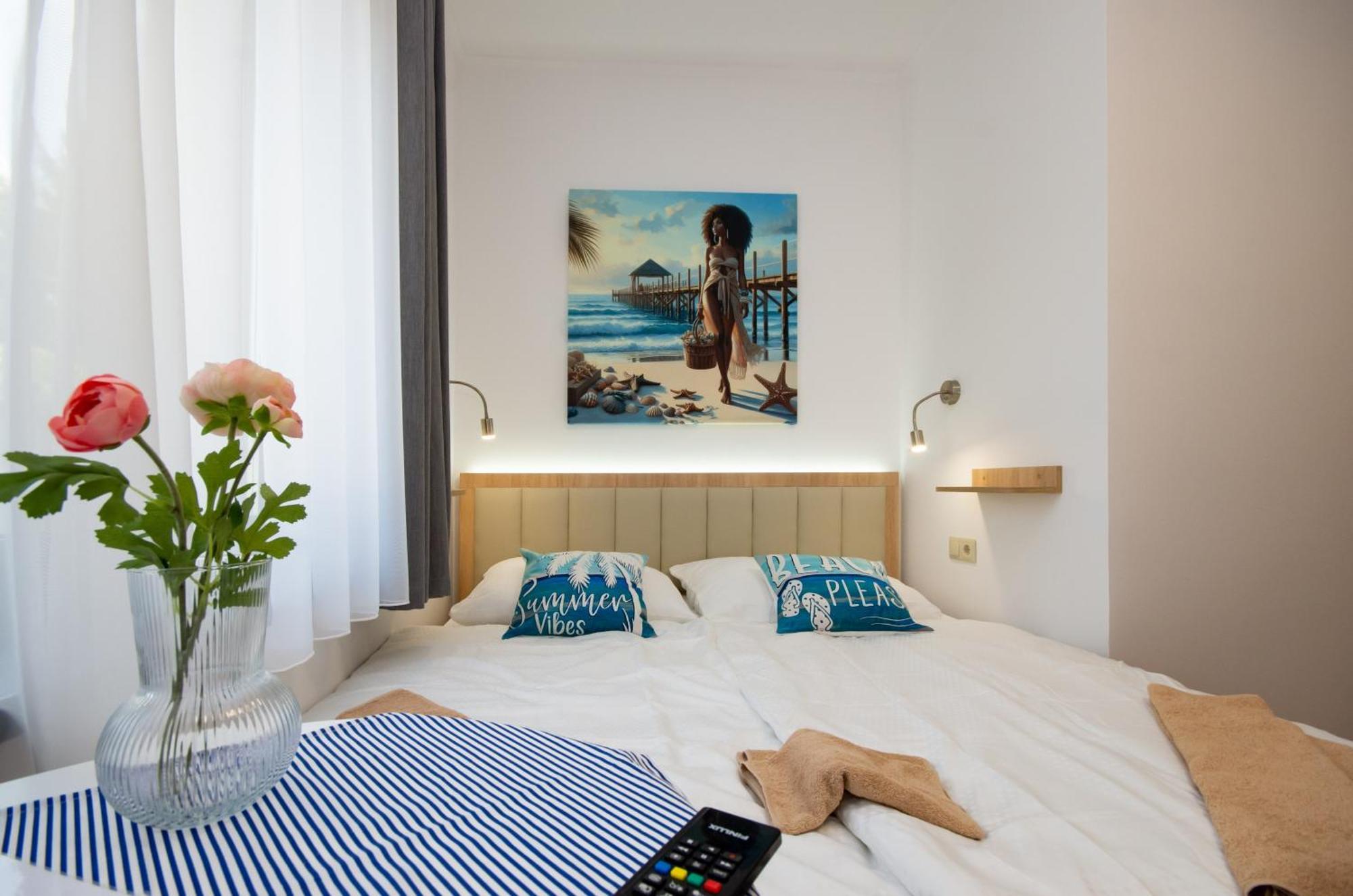 Csaladi Kikoeto Apartman Gyula Εξωτερικό φωτογραφία