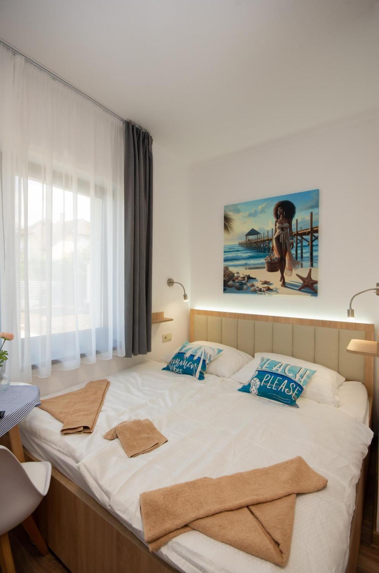 Csaladi Kikoeto Apartman Gyula Εξωτερικό φωτογραφία